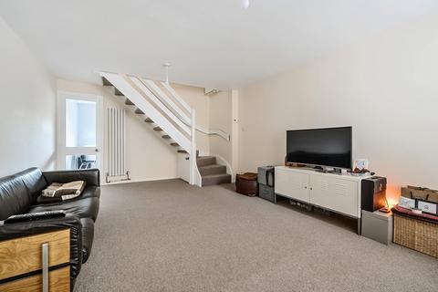 12 Ashbury Crescent, Guildford, GU4 7HG