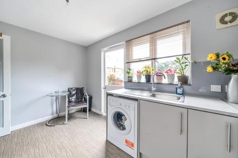 12 Ashbury Crescent, Guildford, GU4 7HG