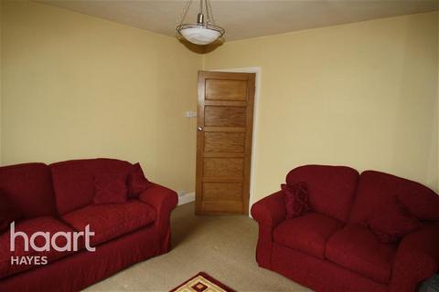 2 bedroom maisonette to rent, Mill Court, West Drayton