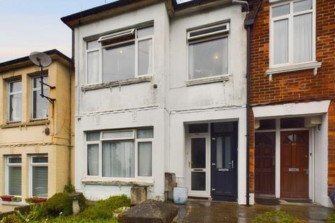 2 bedroom flat for sale, Bear Road, Brighton