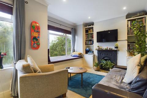 2 bedroom flat for sale, Bear Road, Brighton