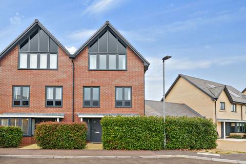 4 bedroom semi-detached house for sale, Burgoyne Avenue, Wootton, Bedford