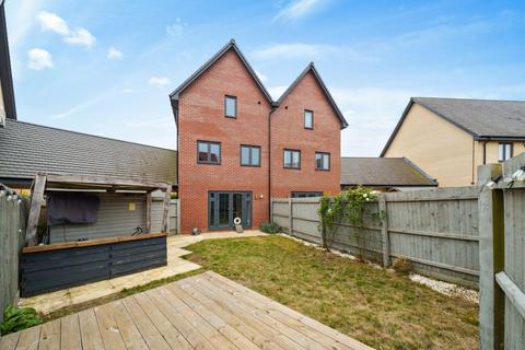 4 bedroom semi-detached house for sale, Burgoyne Avenue, Wootton, Bedford