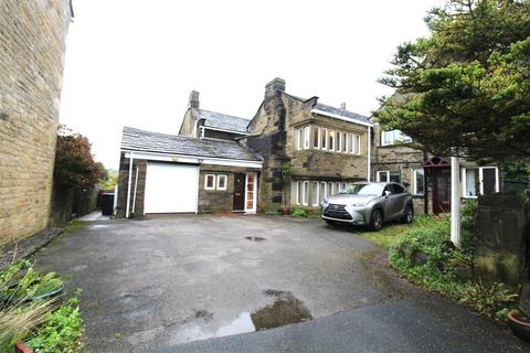 3 bedroom character property to rent, Skircoat Green, Halifax