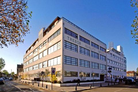 2 bedroom flat for sale, Bridgepoint Lofts, 6 Shaftesbury Road, London, E7