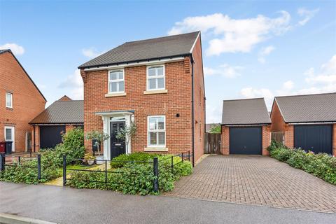 3 bedroom detached house for sale, Hamilton Way, Westhampnett, Chichester