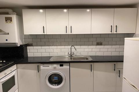 1 bedroom flat to rent, Longley Road, Tooting, London