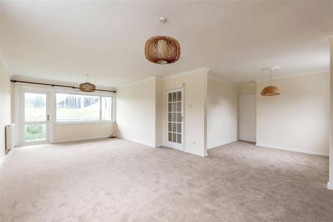 3 bedroom flat to rent, 84, Myreside Road, Edinburgh, EH10 5BZ