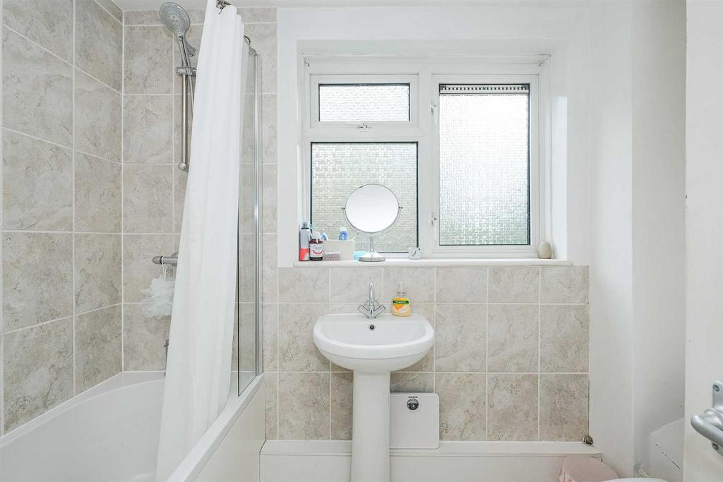 102 Gardner close-4.JPG