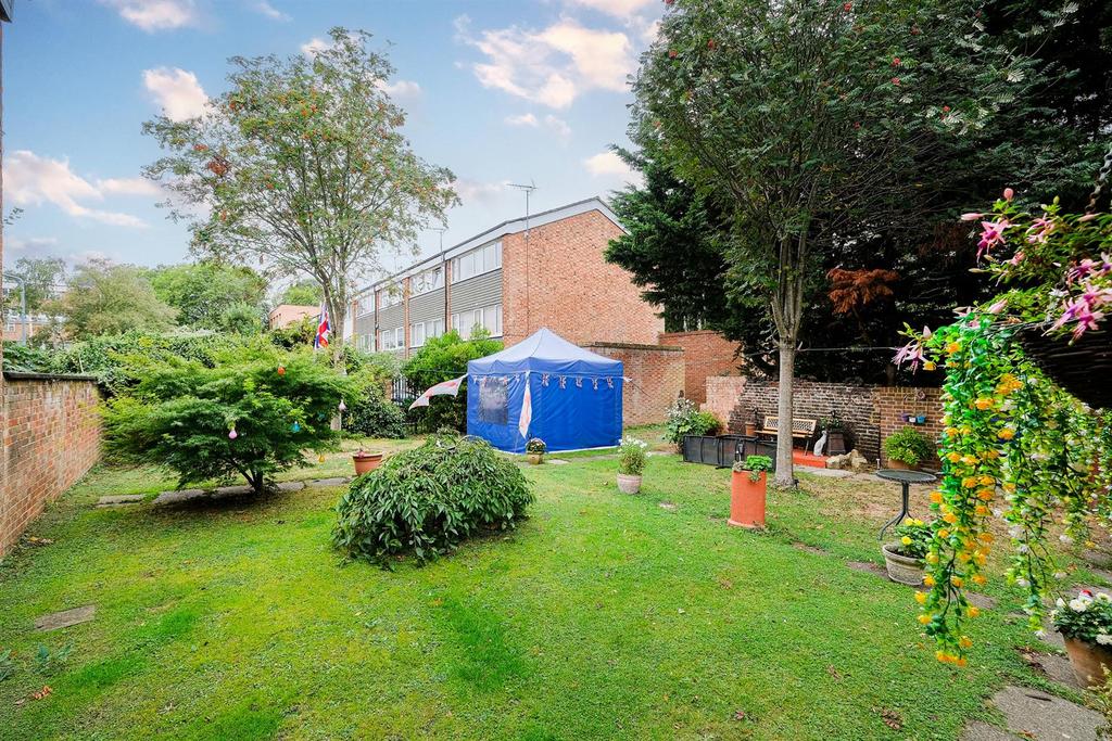 102 gardener close communal garden-2 web.jpg
