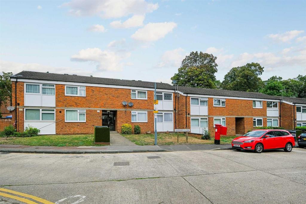 102 Gardner close-16.JPG