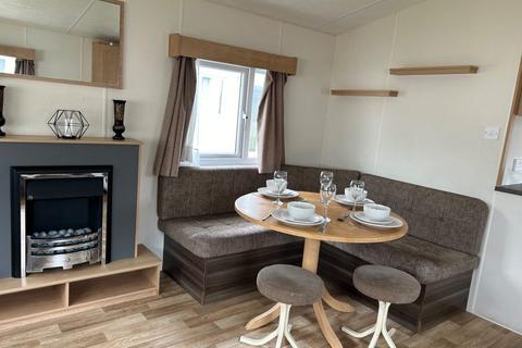 2 bedroom static caravan for sale, Sand le Mere Holiday Park