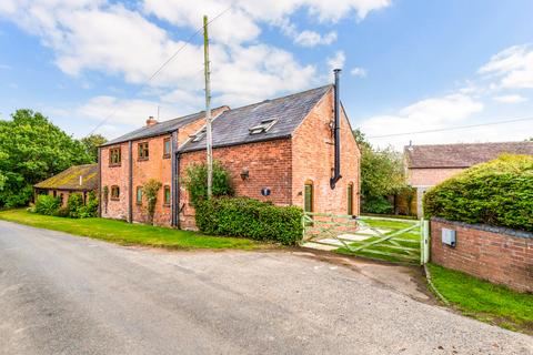 4 bedroom barn conversion for sale, Hallow, Worcester, Worcestershire