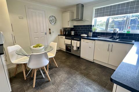 2 Eclipse Road, Alcester, B49 5EH