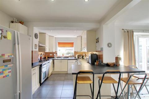 4 bedroom detached house for sale, Woodside Way, St. Ives