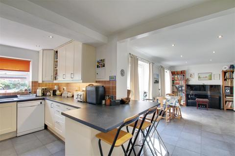 4 bedroom detached house for sale, Woodside Way, St. Ives