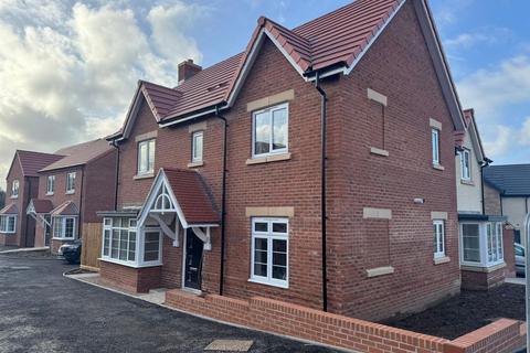 4 bedroom detached house for sale, Thimble Mill Close (Off Oakley Road), Shepshed LE12