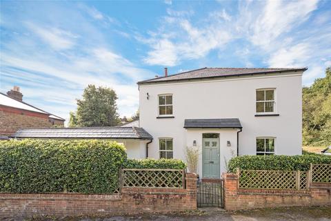 52 Bramble Walk, Epsom, KT18 7TB