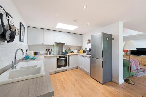 52 Bramble Walk, Epsom, KT18 7TB