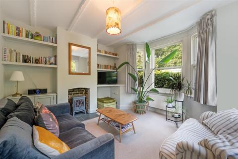 52 Bramble Walk, Epsom, KT18 7TB