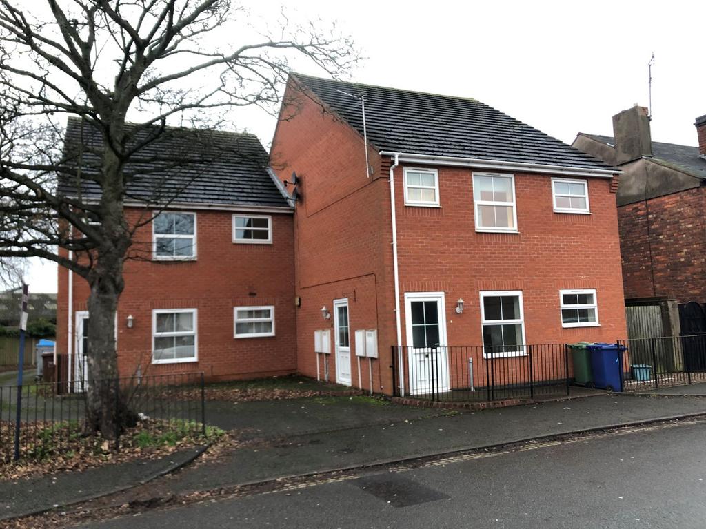 Union Street, Cannock, WS11 2 bed flat for sale £130,000