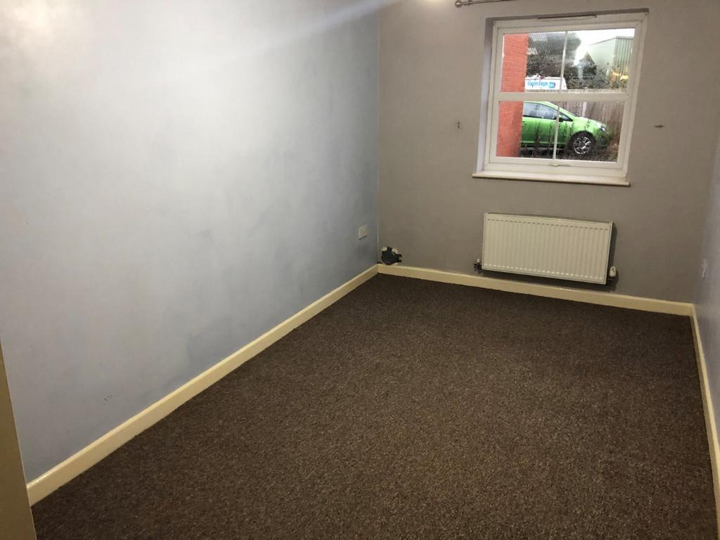 Union Street, Cannock, WS11 2 bed flat for sale £130,000