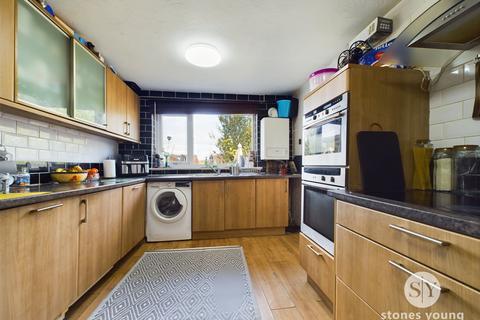 6 Kestrel Close, Blackburn, BB1 8LG