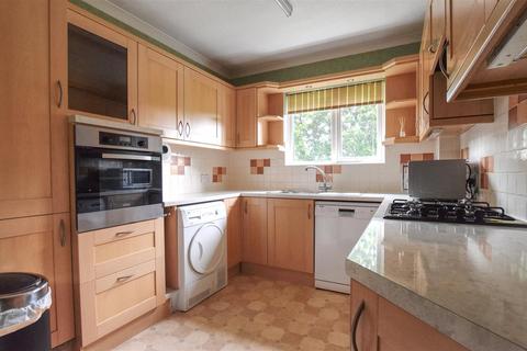 2 bedroom retirement property for sale, St. Marks Close, Bexhill-On-Sea