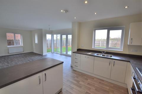 4 bedroom detached house for sale, Thimble Mill Close, Shepshed LE12