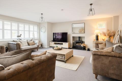 4 bedroom detached house for sale, Yorkfield House, Tadcaster Mews, Copmanthorpe, York, YO23 3AB