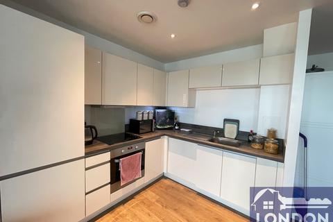 2 bedroom flat for sale, Ealing Road, Brentford TW8