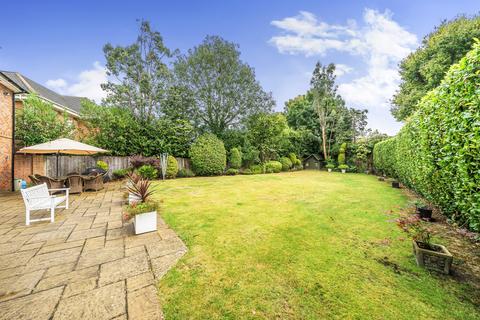 6 bedroom detached house for sale, Camp Road, Gerrards Cross, Buckinghamshire, SL9