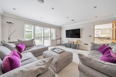 6 bedroom detached house for sale, Camp Road, Gerrards Cross, Buckinghamshire, SL9