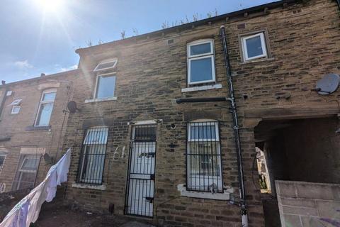 2 bedroom terraced house for sale, St Leonards Road, Bradford, BD8