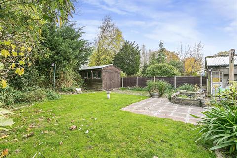 2 bedroom detached bungalow for sale, Greenhill, Sutton