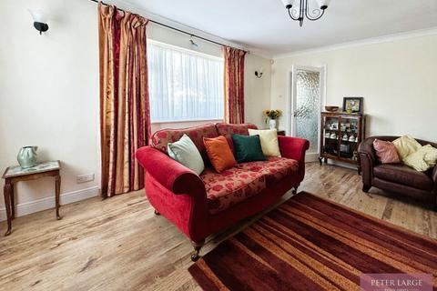 5 Eversley Close, Rhyl, LL18 4US