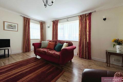 5 Eversley Close, Rhyl, LL18 4US