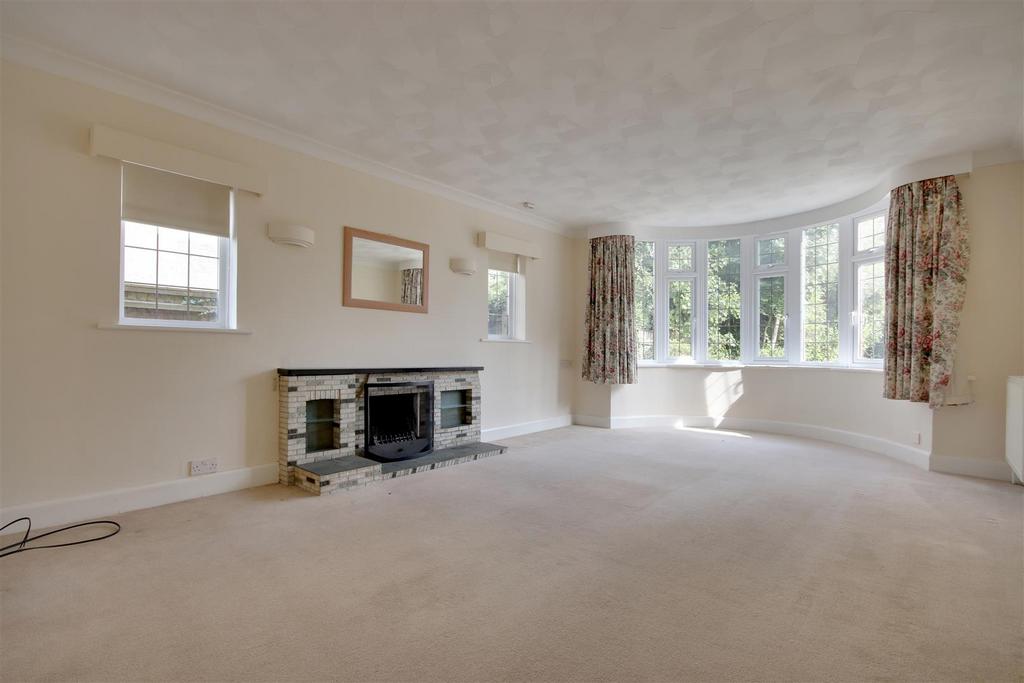 Rookes Lane, Lymington 5 bed detached house to rent £2,500 pcm (£577 pw)