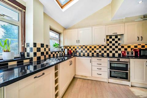 37 Chatham Avenue, Bromley, BR2 7QB