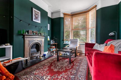 3 bedroom terraced house for sale, Crewys Road, Lower Nunhead