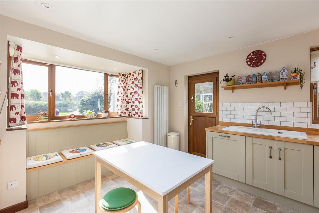 Westlands 36 Kitchen-3.jpg
