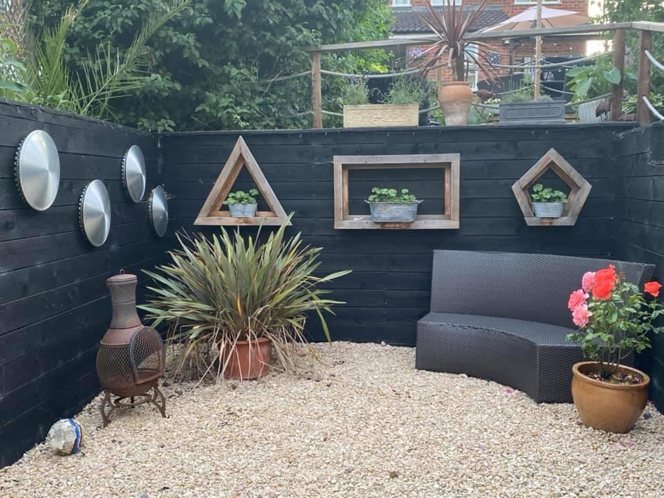 Sidelands patio.jpg
