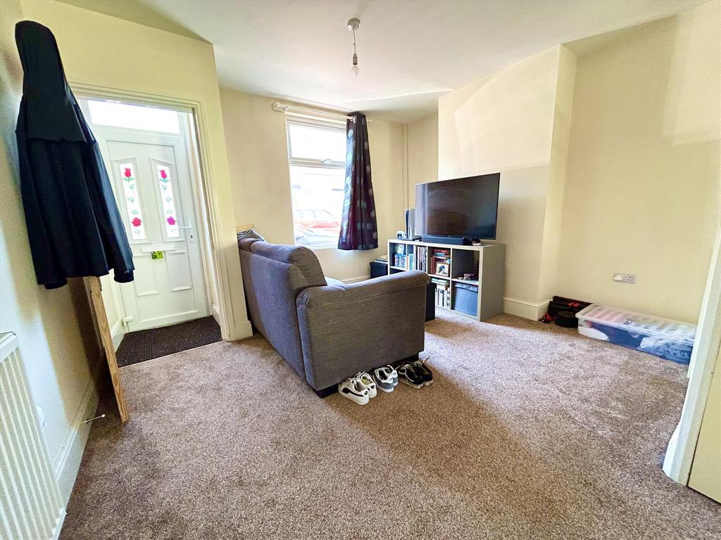 Devon Street, BarrowinFurness LA13 2 bed house to rent £695 pcm (£