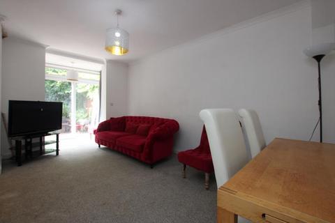 1 bedroom in a house share to rent, Station Road, Bristol BS34