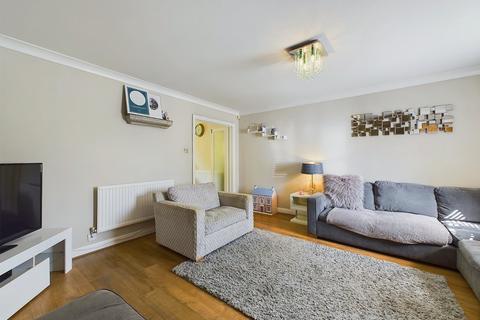 2 Enborne Close, Tuffley, Gloucester, GL4 0RE