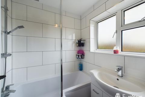 65 Bingham Road, Salisbury, SP1 3EB