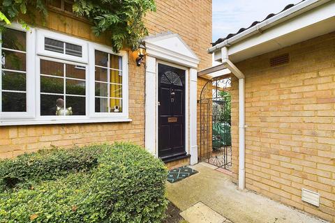 1 bedroom house for sale, Colne Drive, Walton-On-Thames