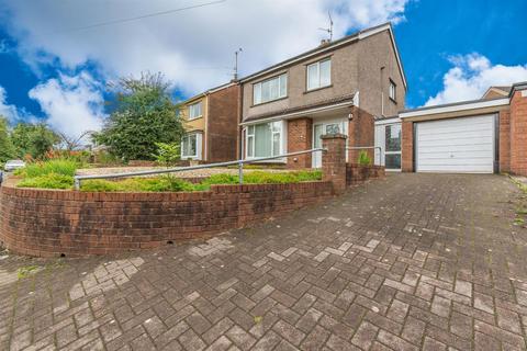 3 bedroom detached house for sale, The Highway, Pontypool NP4