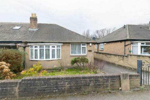 2 bedroom bungalow to rent, Carr Manor Crescent, Leeds, West Yorkshire, LS17