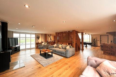 6 bedroom barn conversion for sale, Sutton Road, Eyeworth SG19